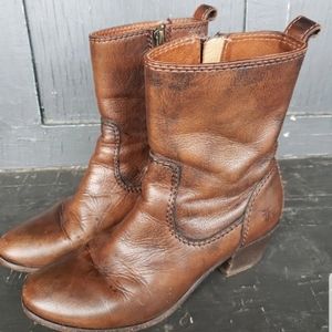 Frye Shoes - Frye 6.5 Frye Shoes - Frye 6.5